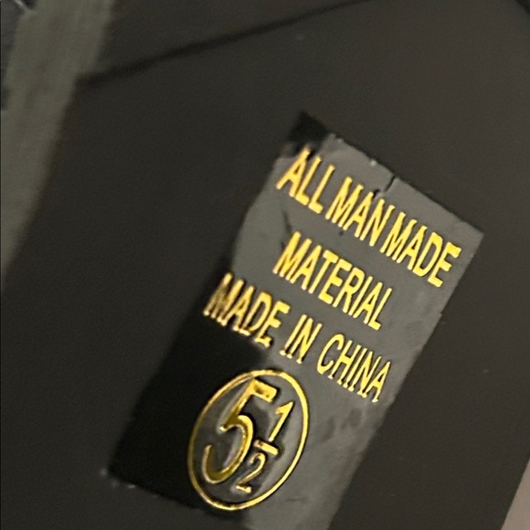 New in box SODA Black Lace-Up Ankle Boots - Picture 5 of 7